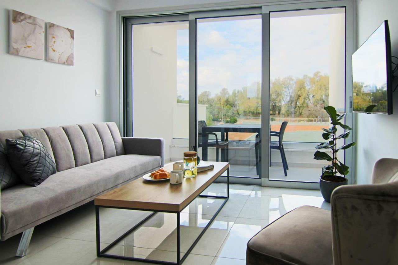 Phaedrus Living - Seaside Executive Flat Harbour 208 Apartment Пафос Екстериор снимка