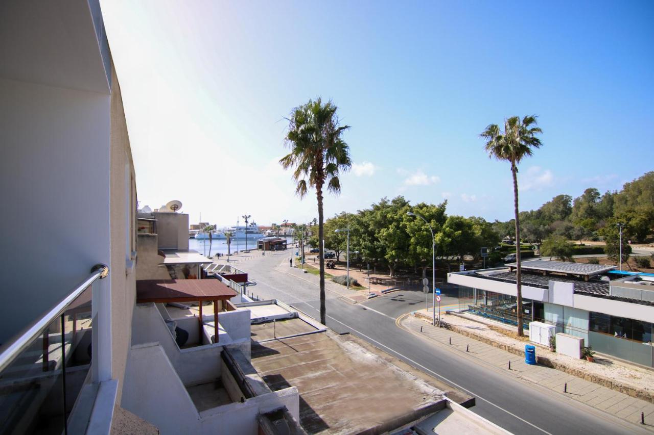 Phaedrus Living - Seaside Executive Flat Harbour 208 Apartment Пафос Екстериор снимка